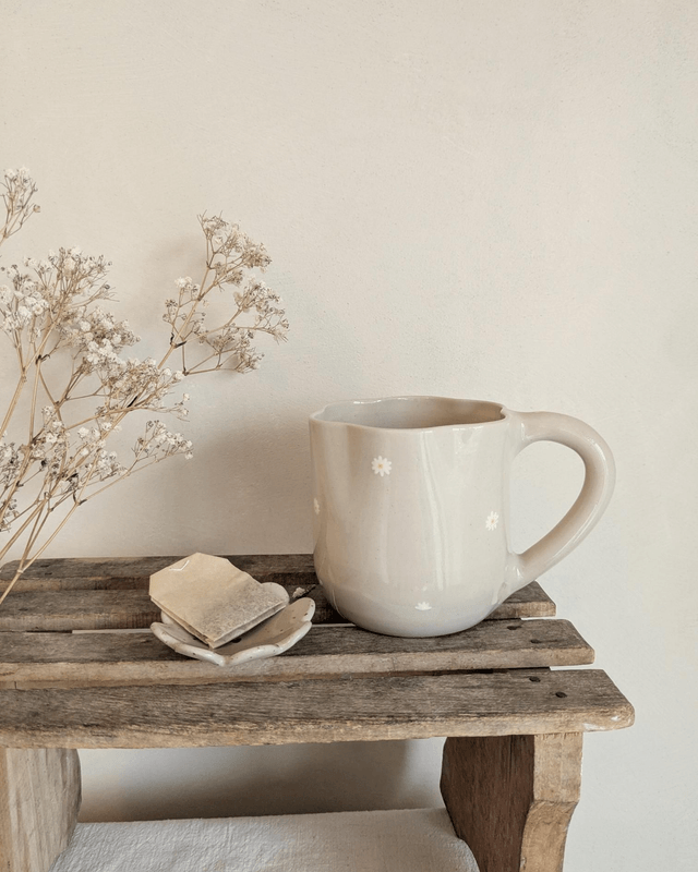 Grande tasse Marguerite - grès blanc