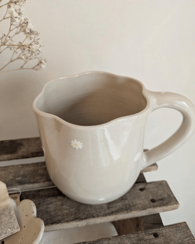 Grande tasse Marguerite - grès blanc