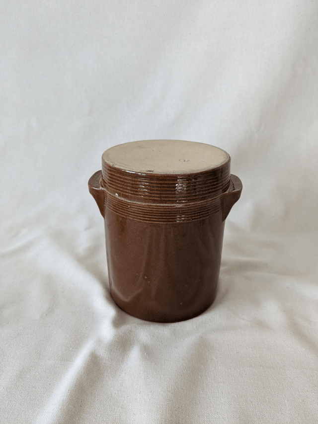 Ancien pot de conserve