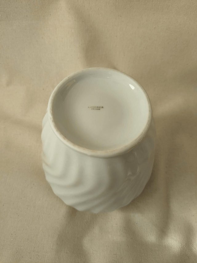 Vase en porcelaine de Limoges